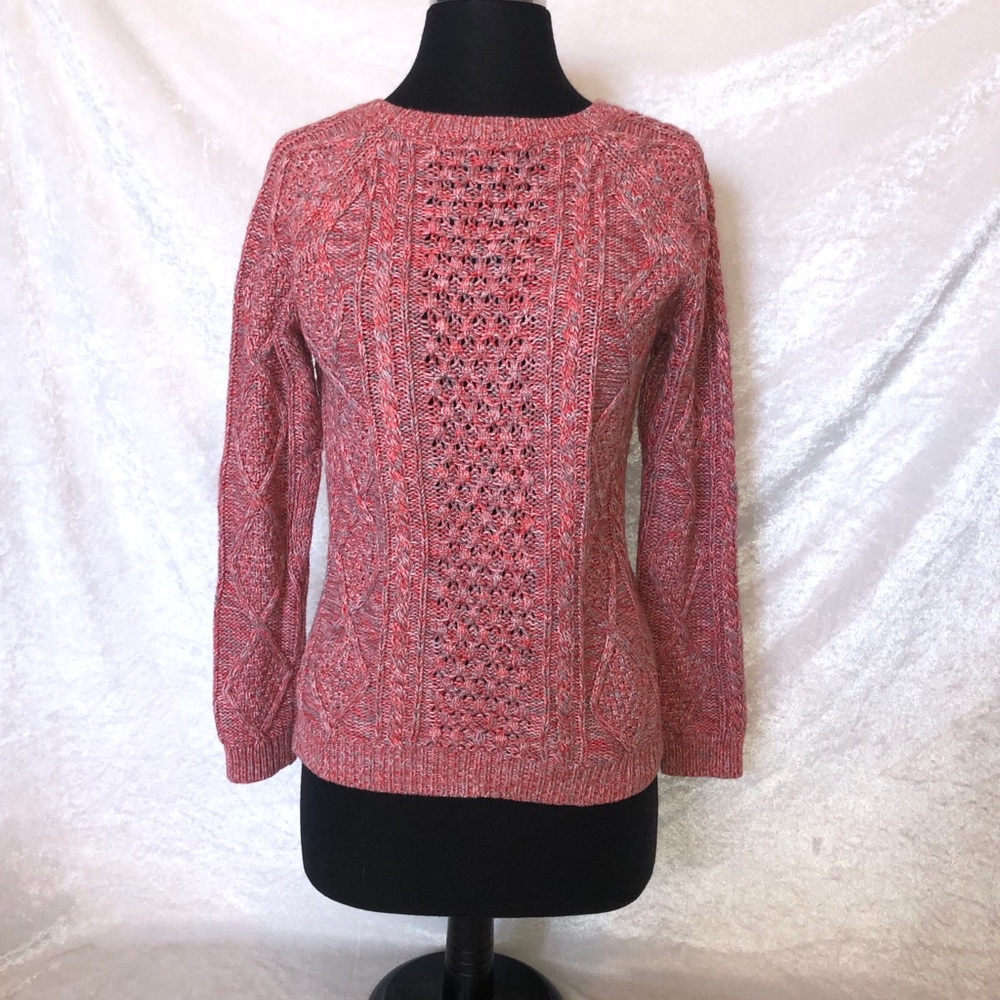 GAP cable knit crewneck sweater